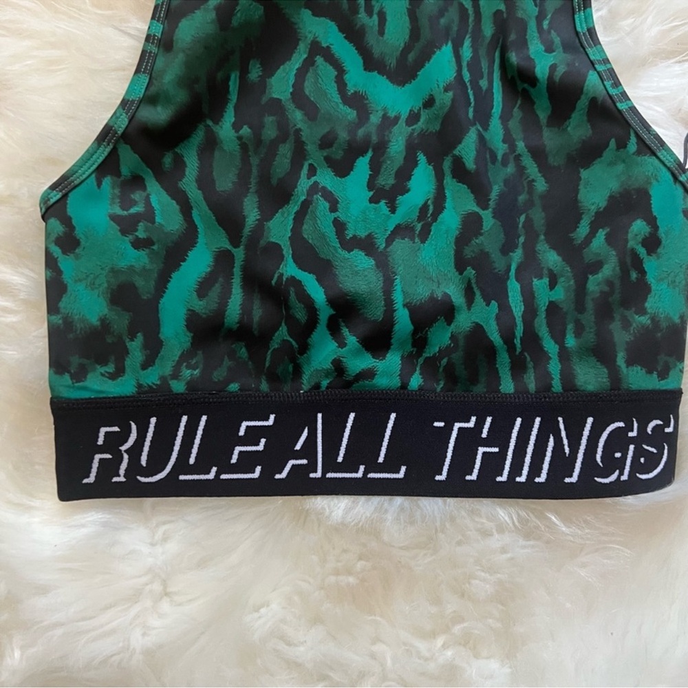 New! PAM & GELA Ocelot Animal Print Cut Out Sports Top Bra - Picture 5 of 8